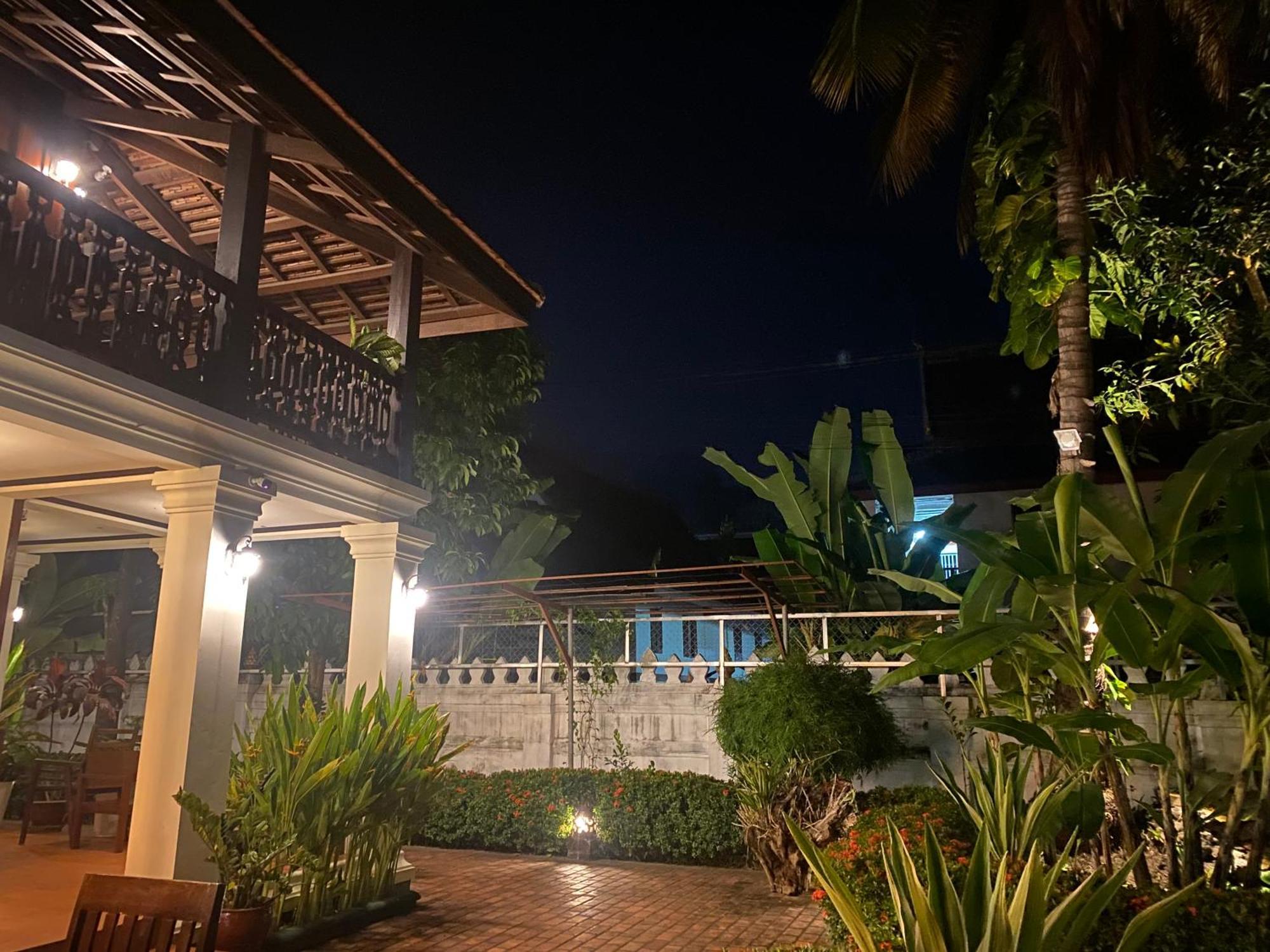 Luang Prabang Residence & Travel Bagian luar foto