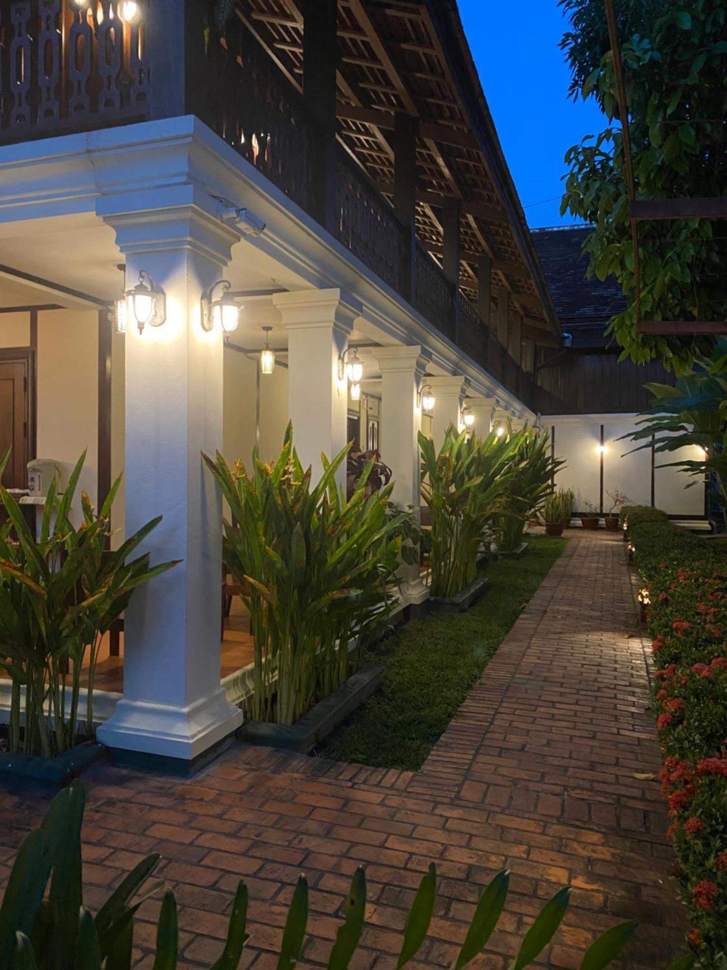 Luang Prabang Residence & Travel Bagian luar foto